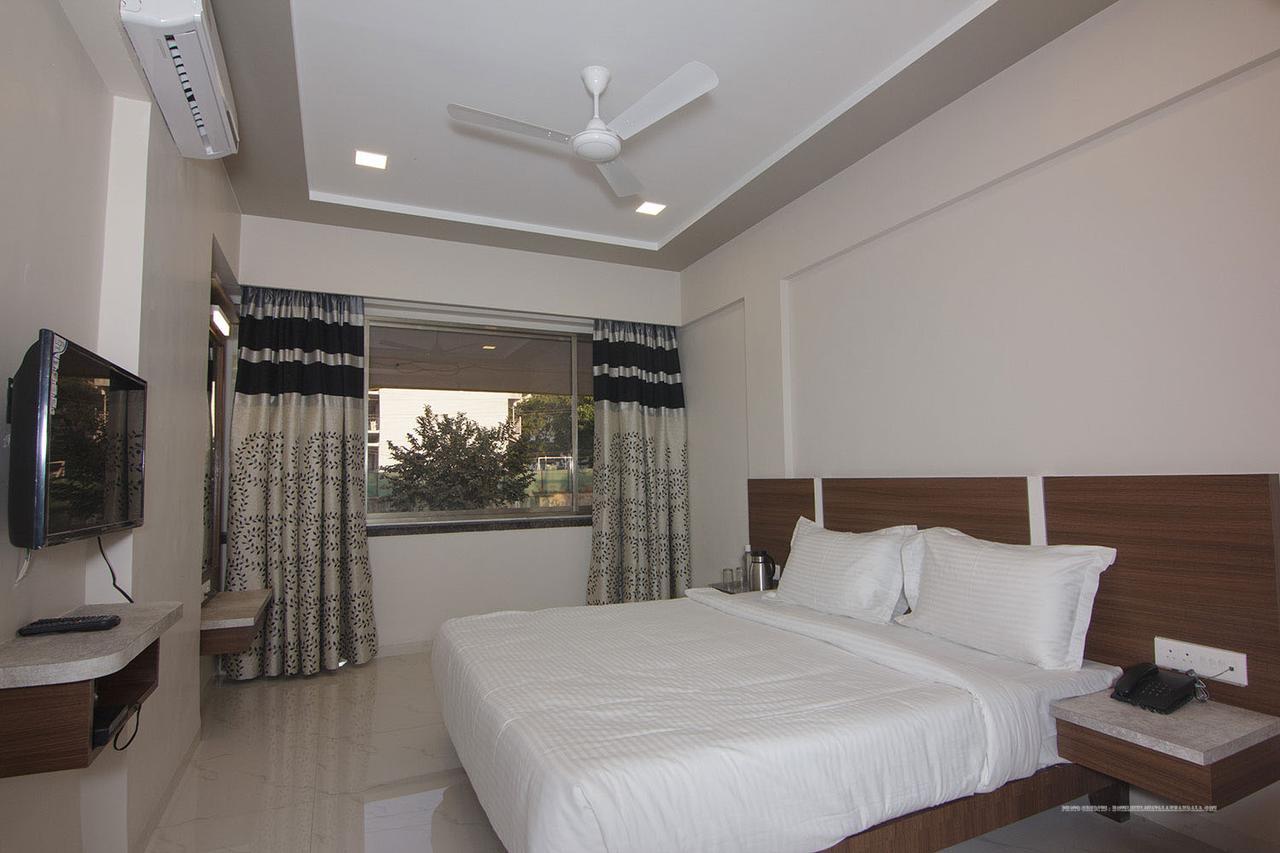 Highland Resort Lonavala Exterior photo